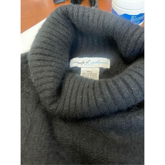 Wendy B black cashmere Turtleneck P/LG $45.00 - Picture 5 of 5